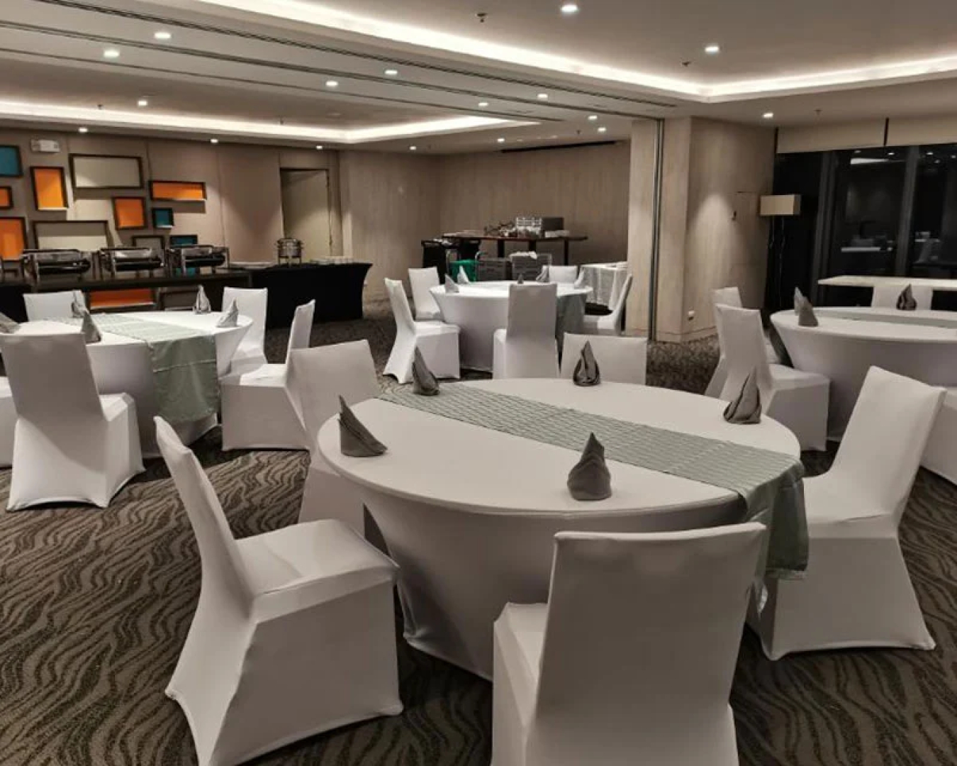 Отель Savoy Hotel Manila