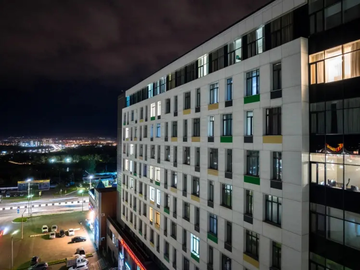 Апартаменты KrasLoft в Парк-Сити на двоих