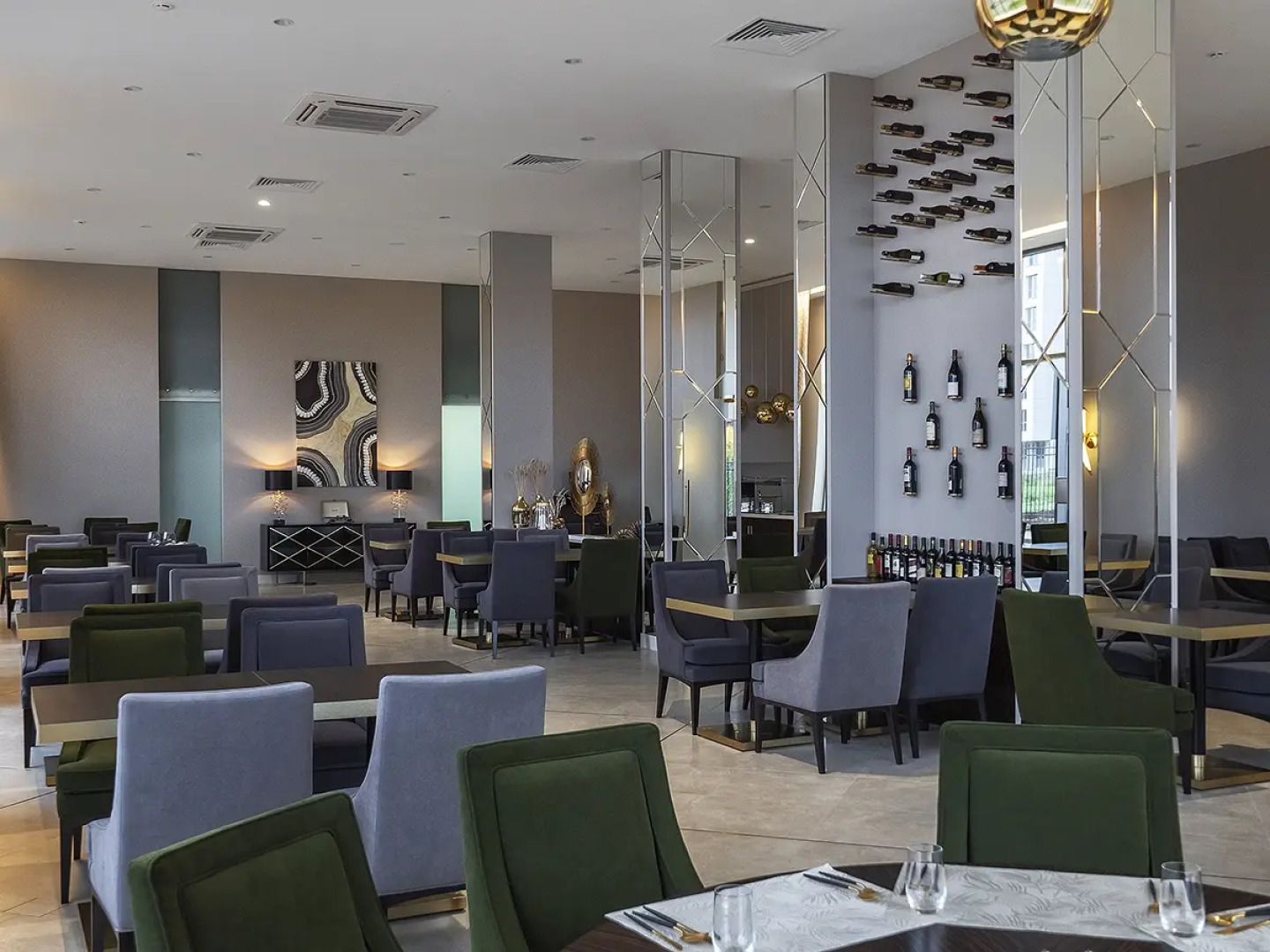 Отель Lahta Plaza