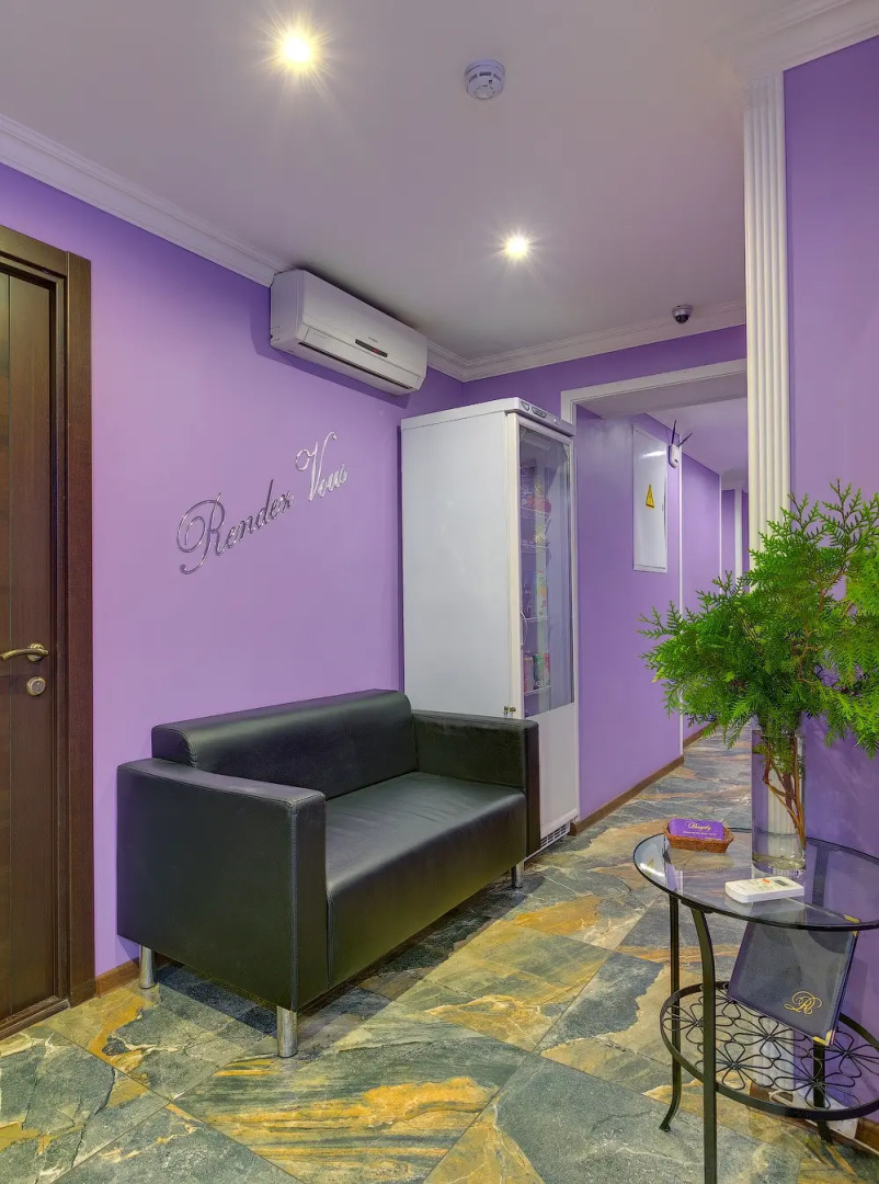 Отель на Пионерской