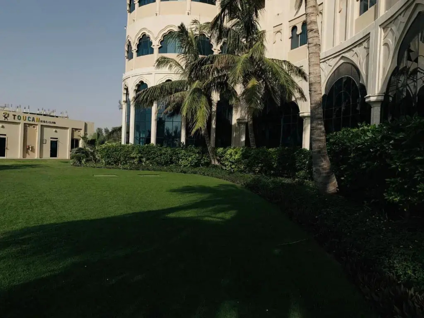 Апарт-отель Al Hamra Palace At Golf&Sea