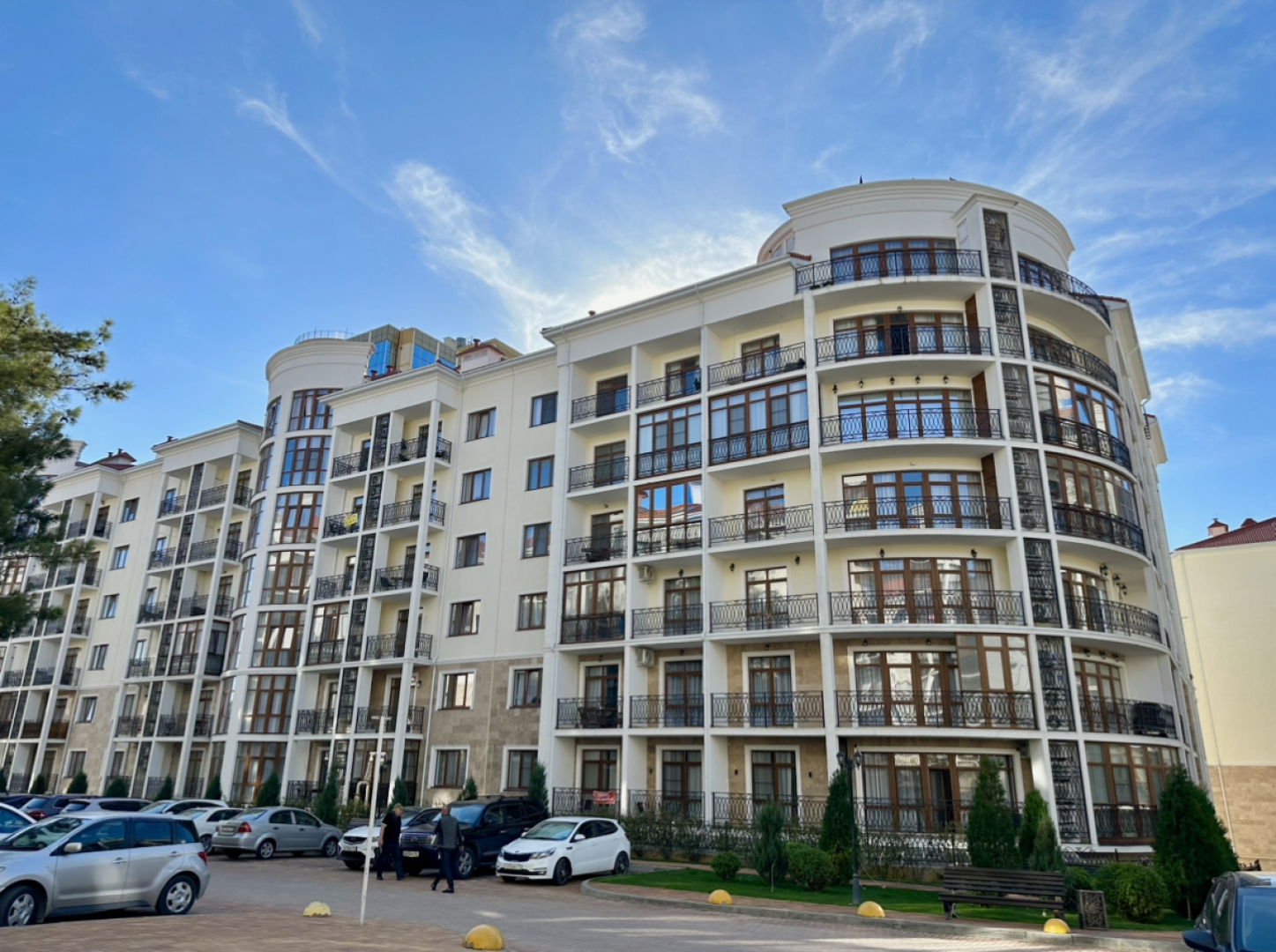 Апартаменты с Собственным Двориком от Home Group apartments