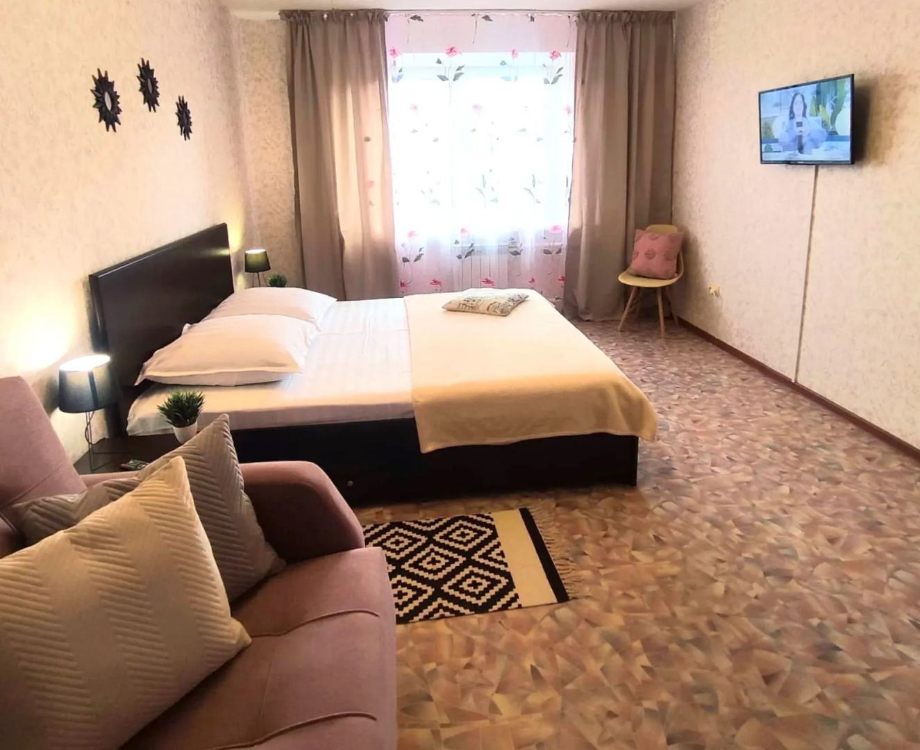 Квартира Атмосфера Двухкомнатная Квартира 62 Кв М