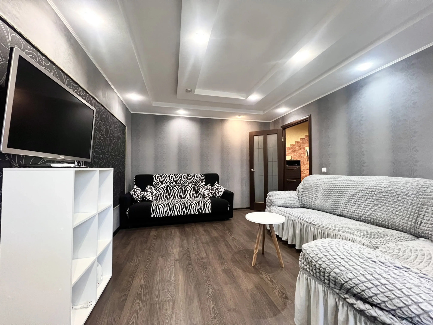 Апартаменты 51 Евродвушка в Центре Экспедиция на Север на Полярных Зорях, 19