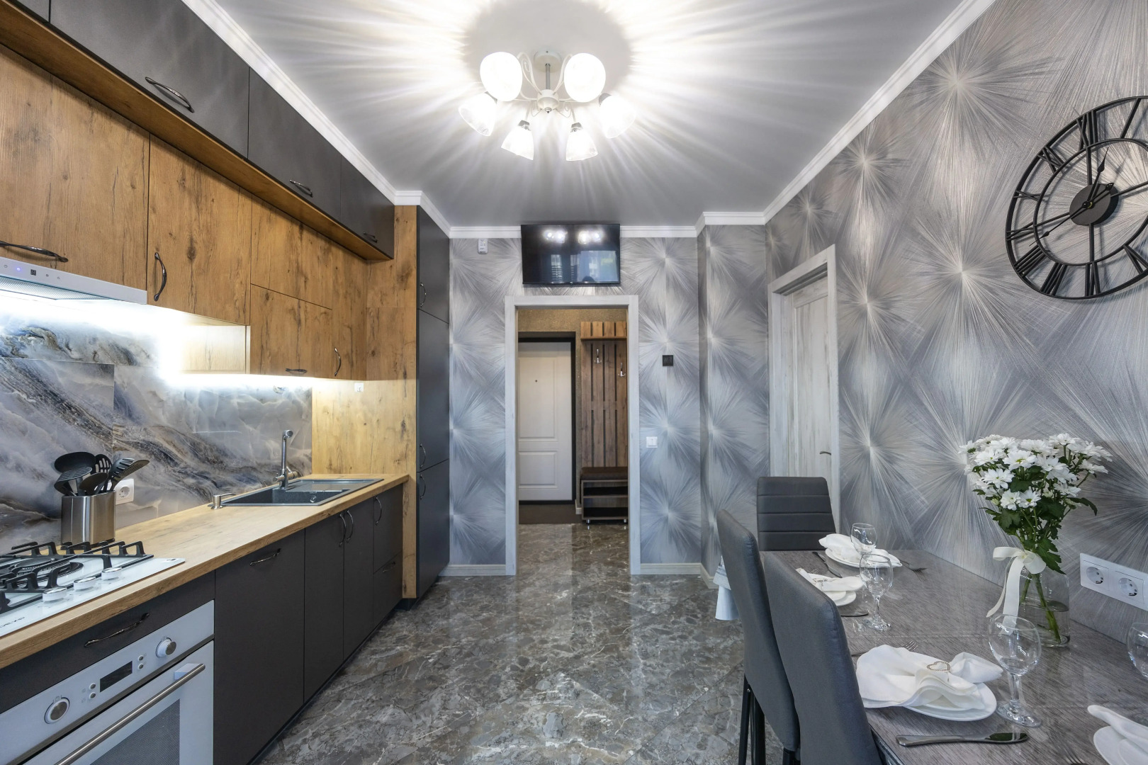 Квартира LovelyHome39 у Парка Кроне