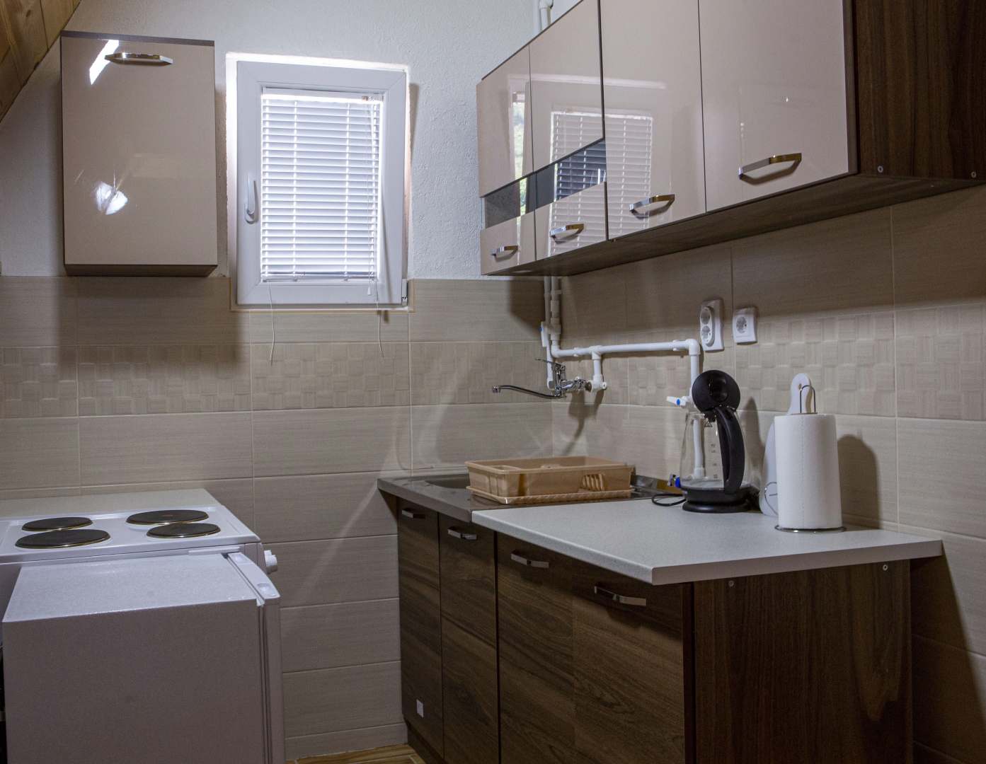 Cheerful Holiday Home Ideal For 6 People Guest House