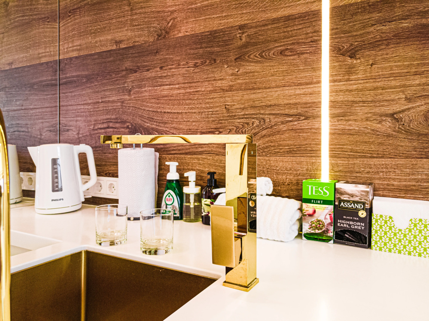 Апартаменты 18 этаж,студия 36кв.м,джакузи,балкон,вид на Волгу,новый дом,самый центр,вокзал пешком