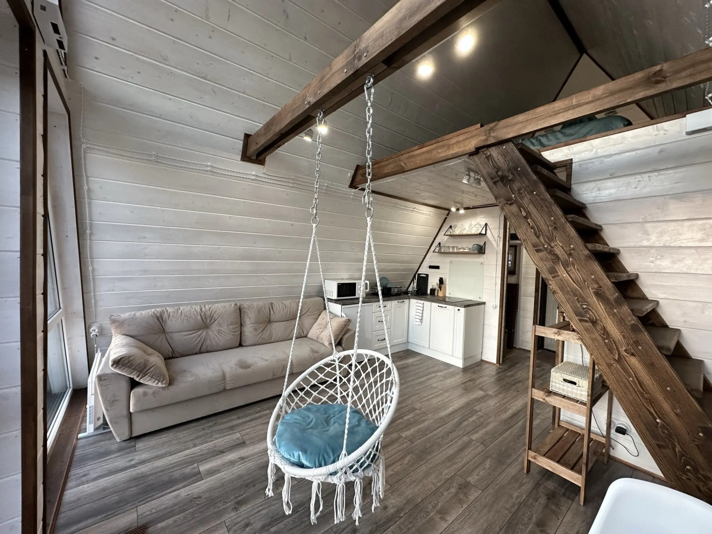 Частный дом Над Рекой с видом на Озеро