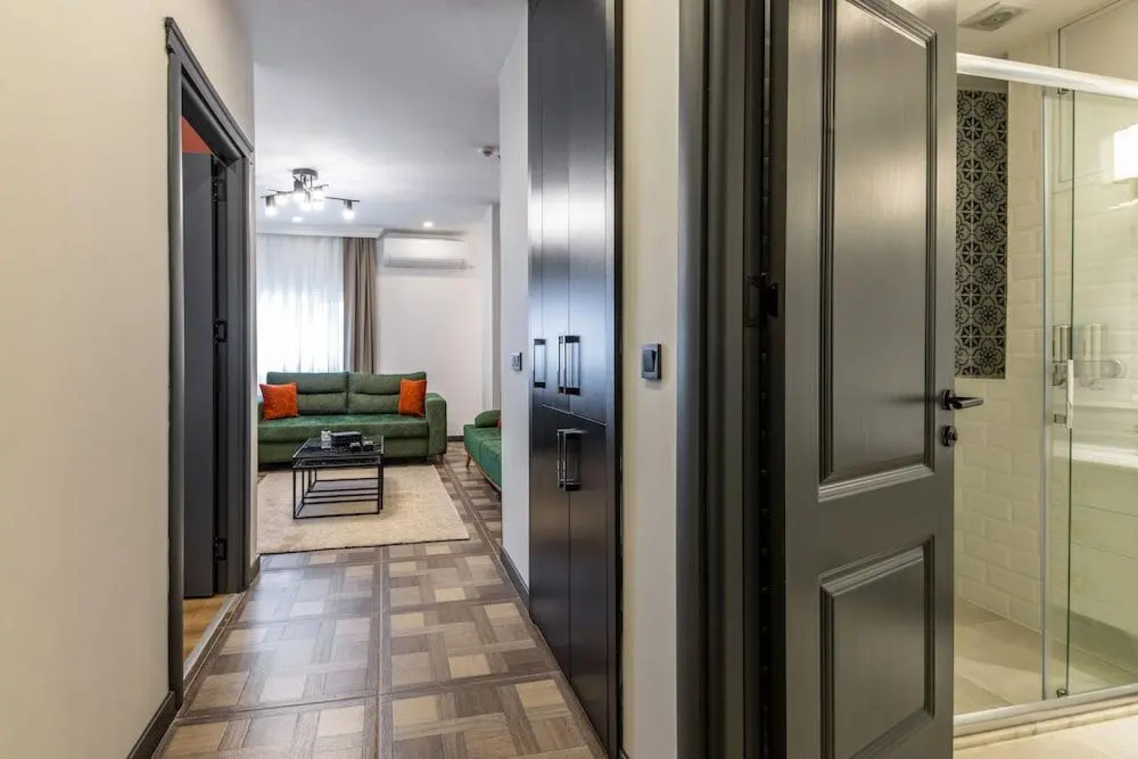 Отель BayMari Suites City Life