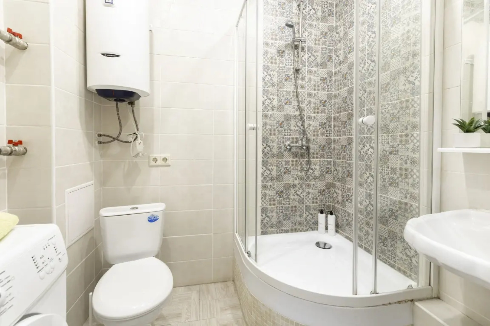 Prince Apartments С122