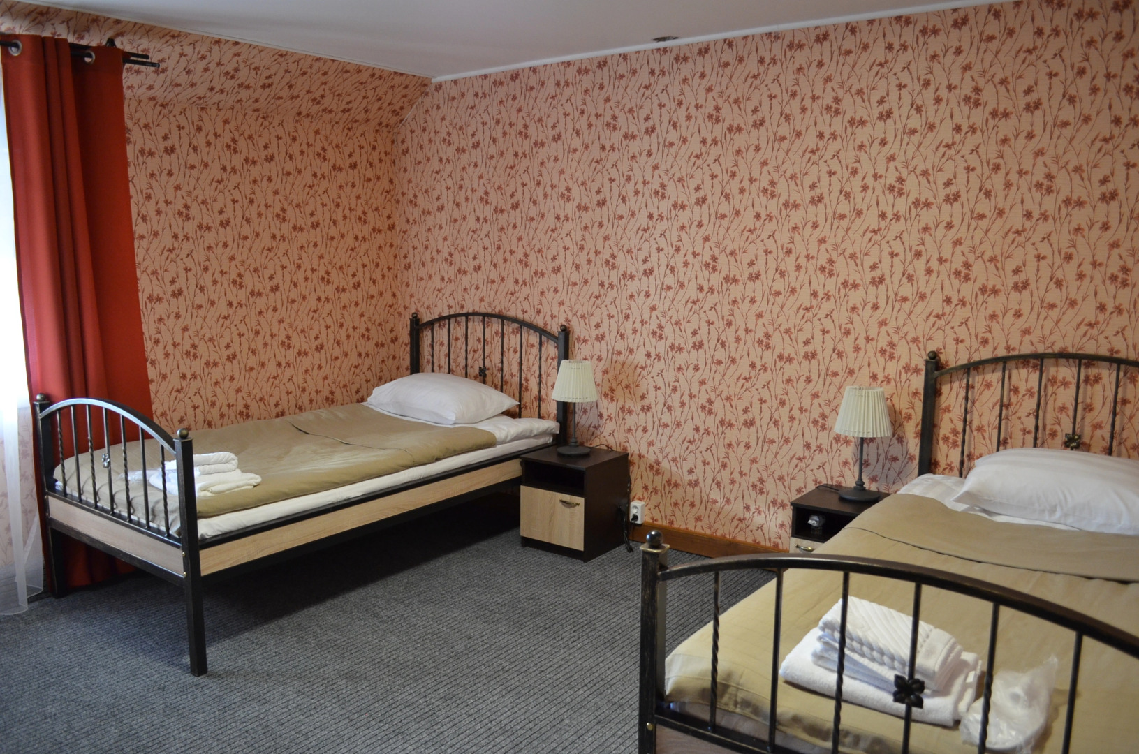 Отель Рауту