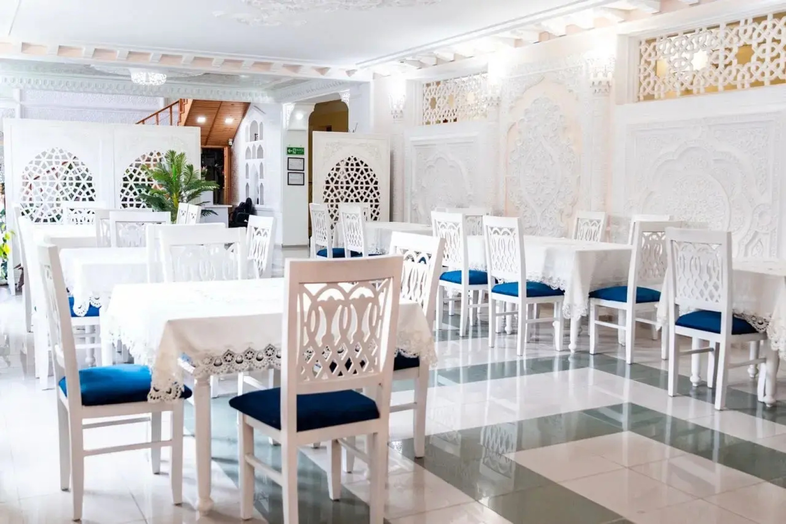 Отель Caravan Serail