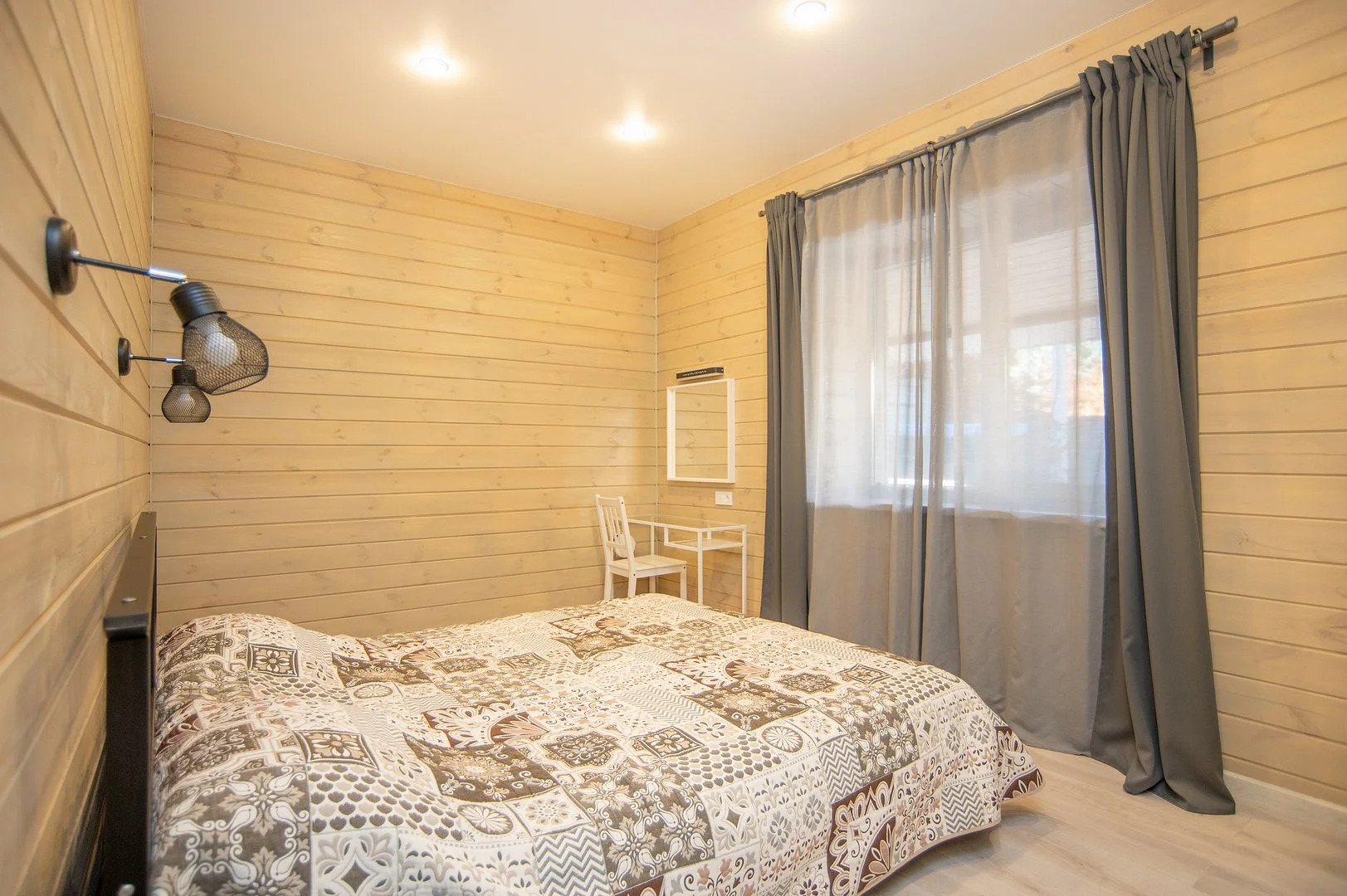 Бунгало с мангалом и верандой на Банном