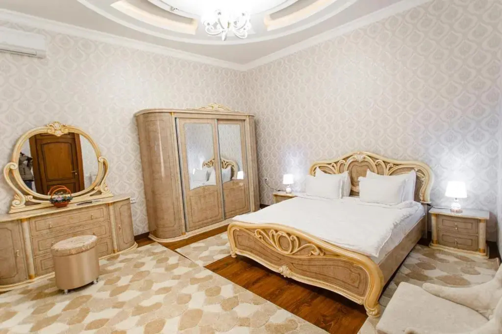 Diyor Gold Hotel