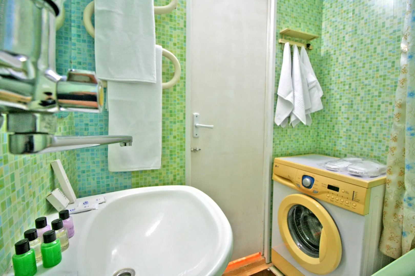 Квартира 1к  Уютная на Ленина  Посуточно Кириши