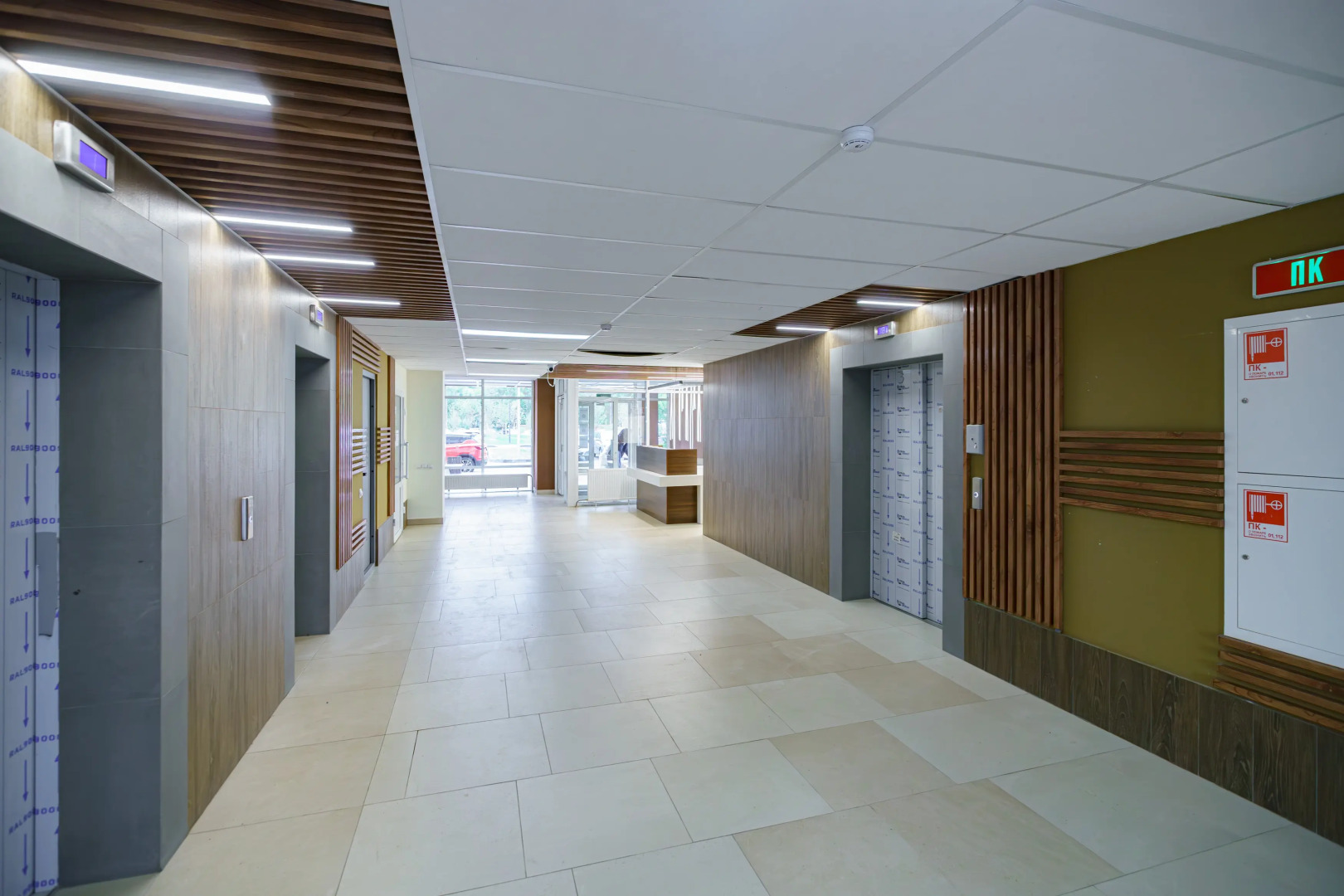 Апартаменты Брутальный Лев на 23 этаже с панорамным видом на реку