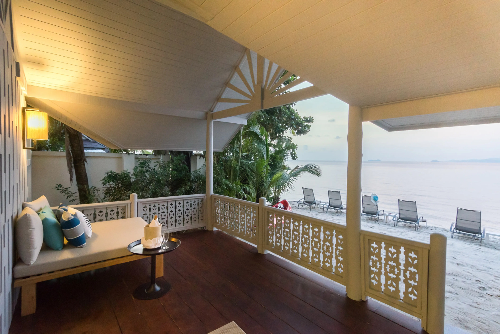 Курортный отель Paradise Beach Resort by Variety Hotels