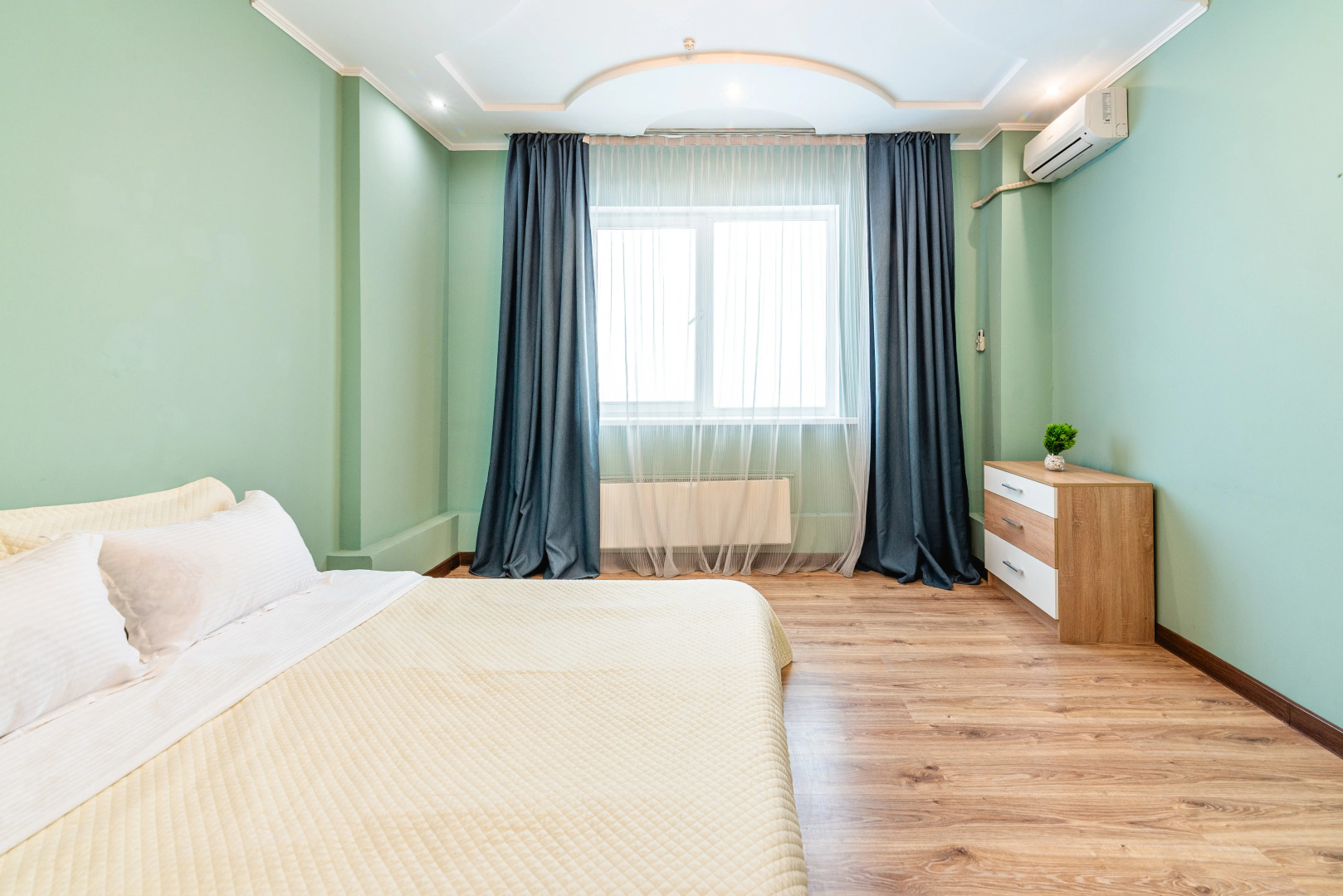 Апартаменты Просторные 3-х комнатные в стиле минимализм