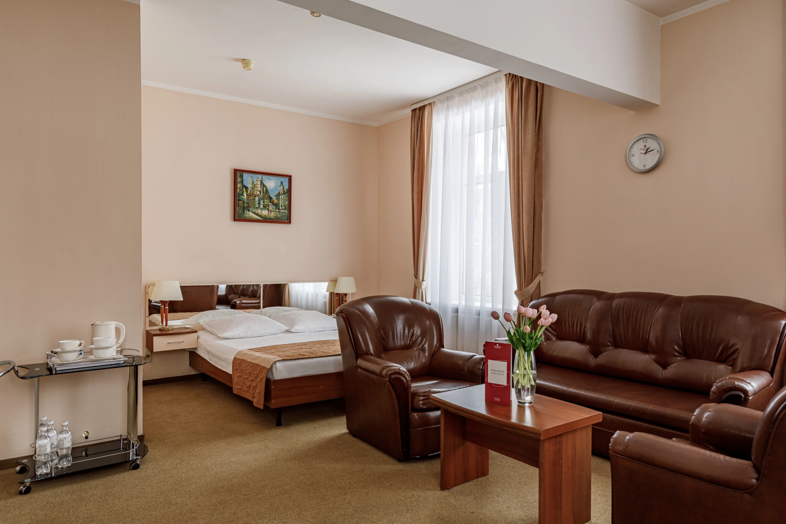 Отель Максима Ирбис