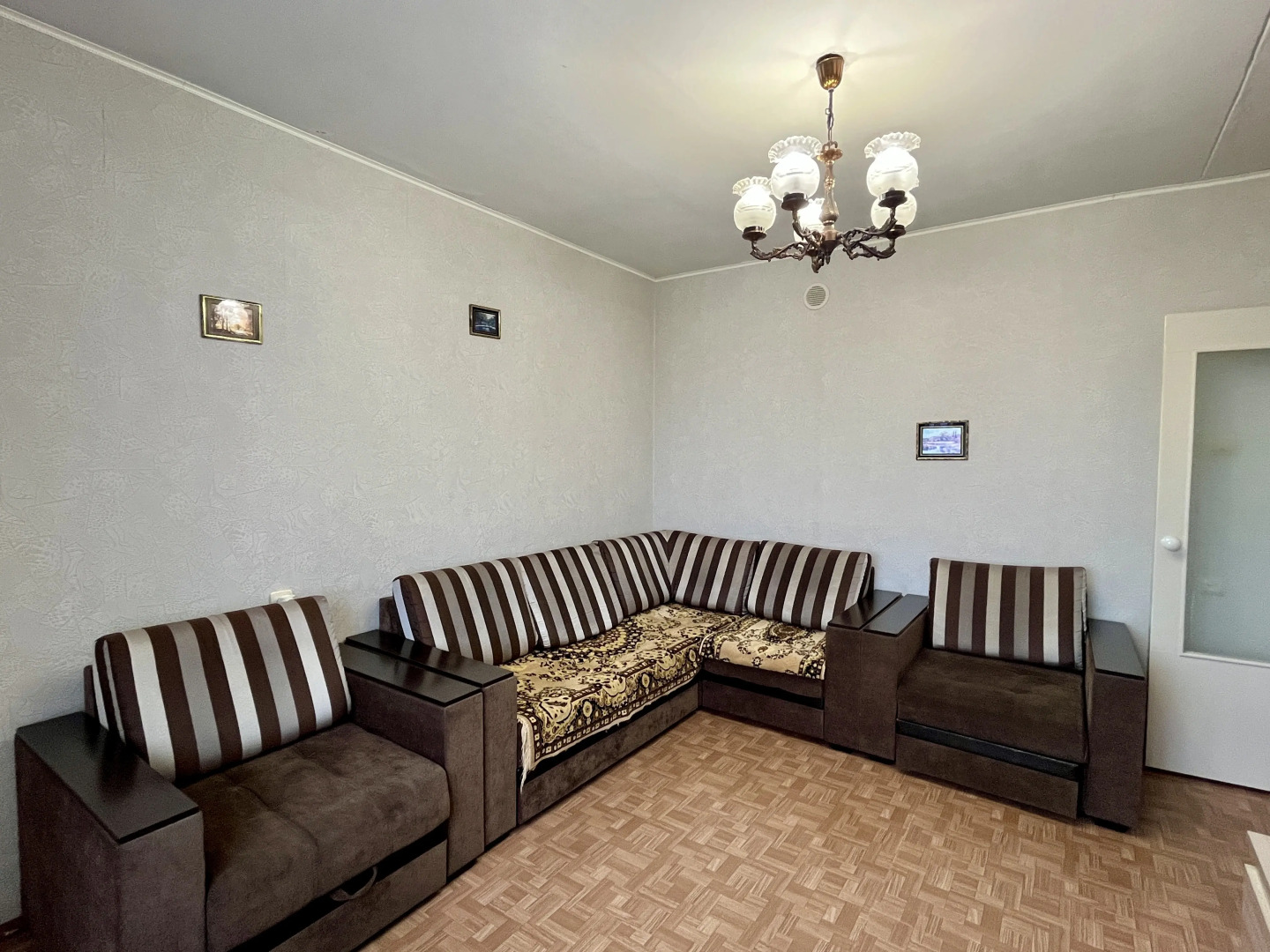 Большая 3-комнатная квартира класса Комфорт на въезде в город