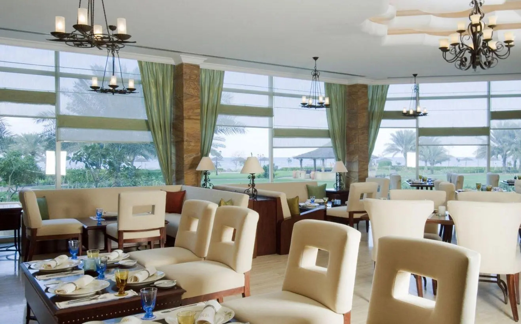 Danat Jebel Dhanna Resort