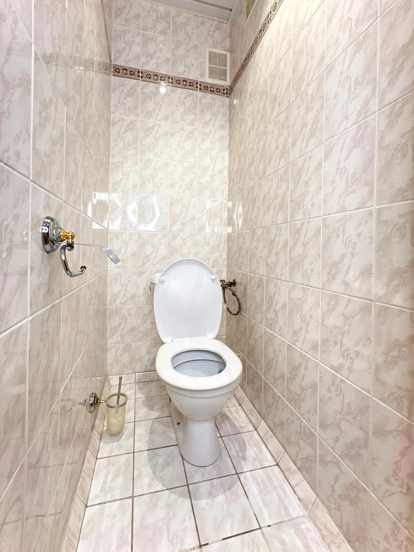 Квартира Уютная Двухкомнатная с Балконом в Центре Города