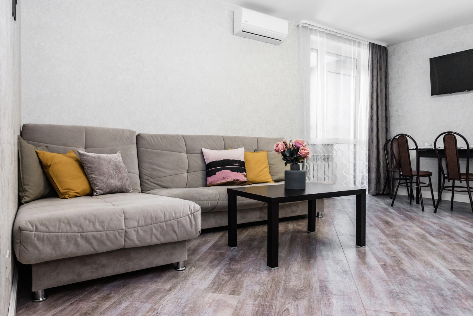 Квартира ApartHause рядом с ЖД-вокзалом и удаленным заездом