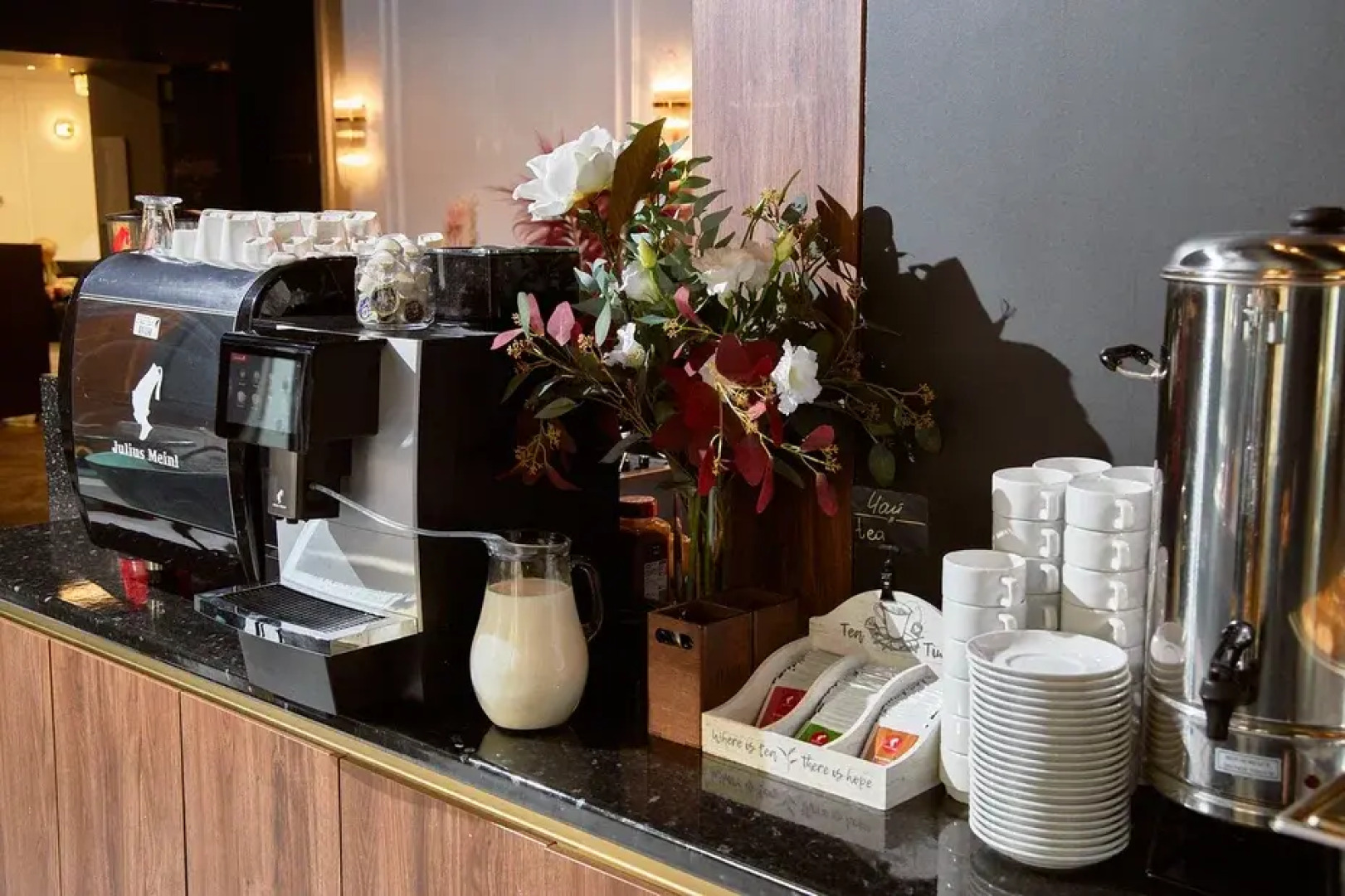 Апарт-отель Acqualina