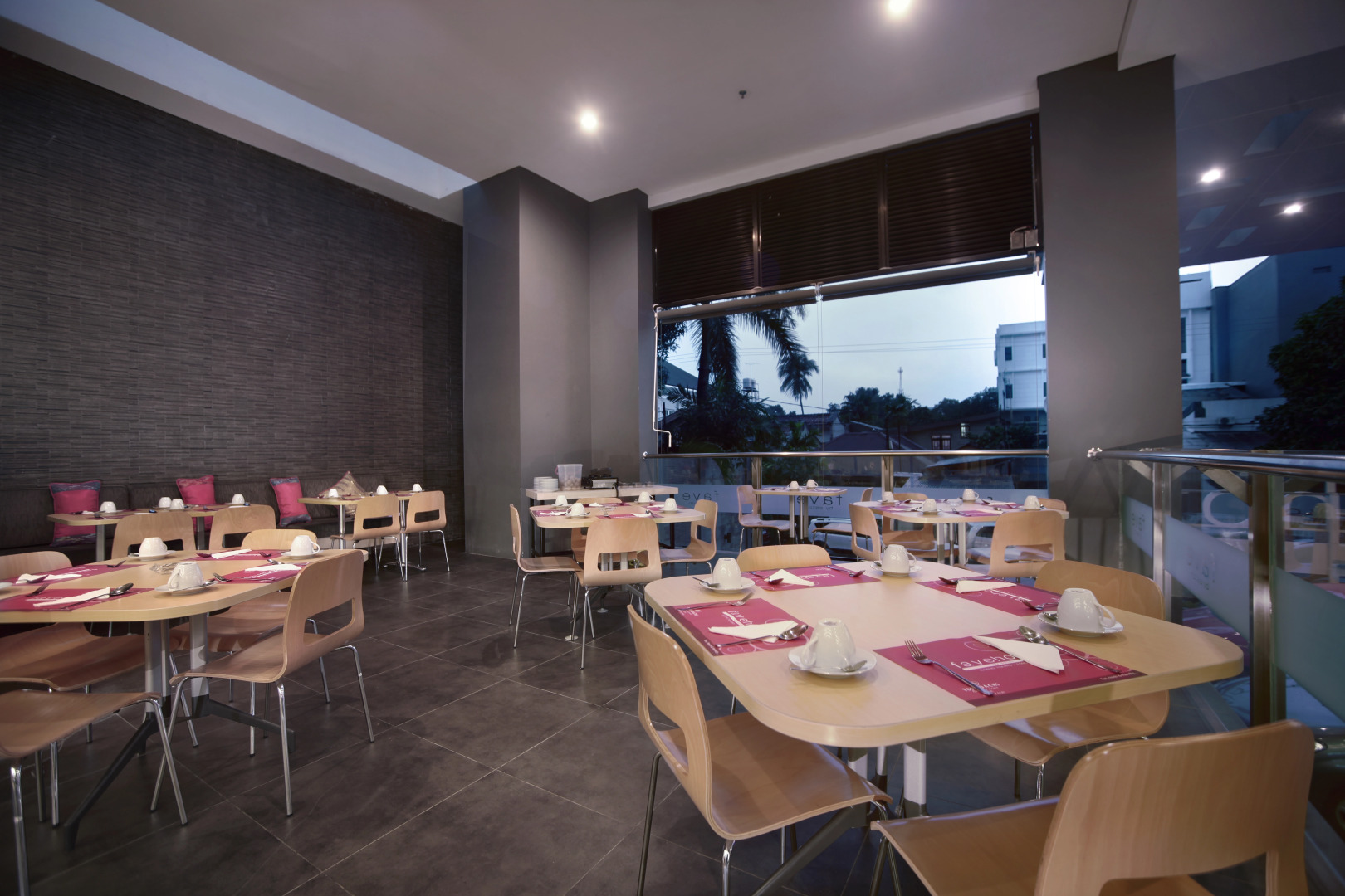 Aston Inn Pantai Losari Makassar