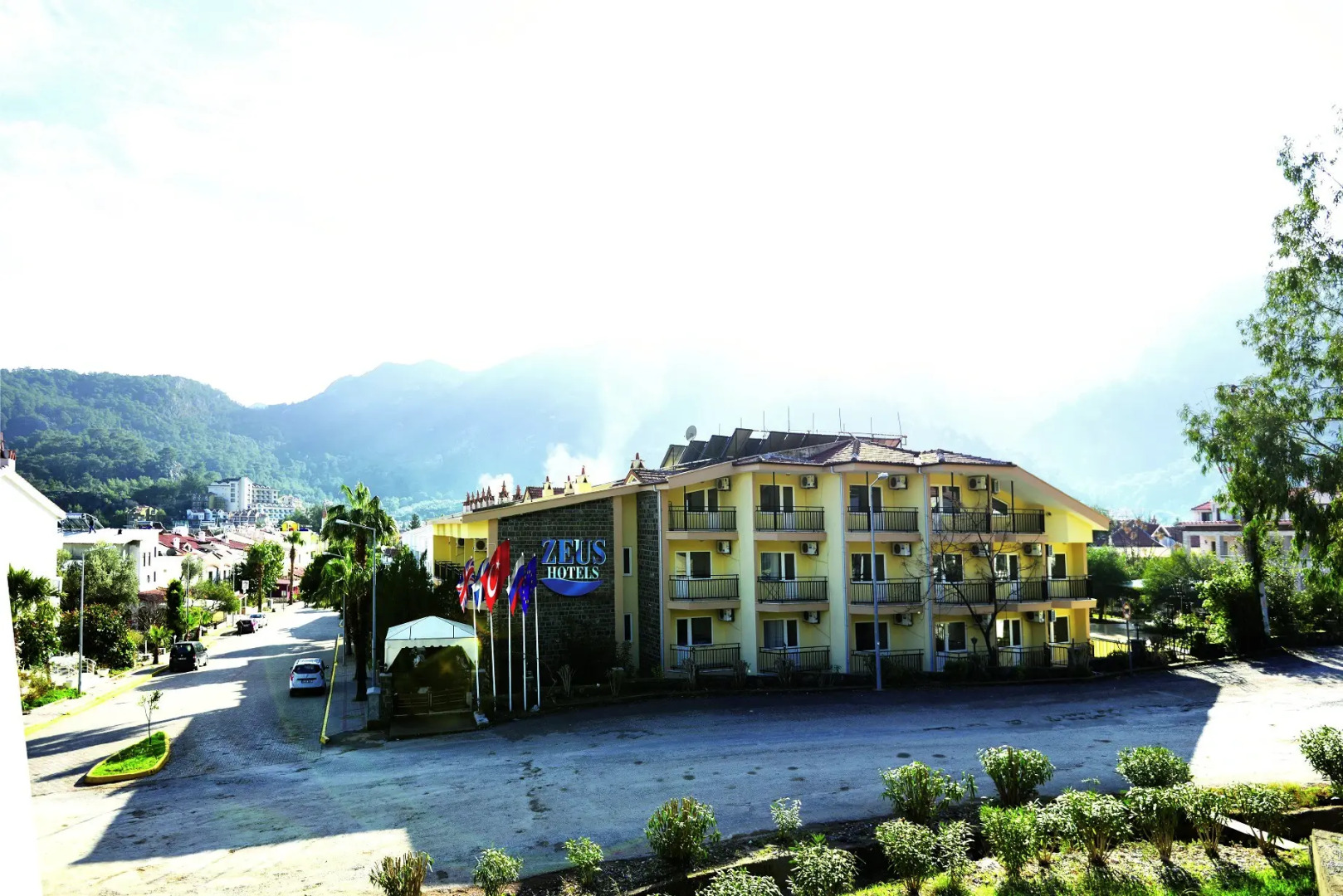 Отель Zeus Turunç