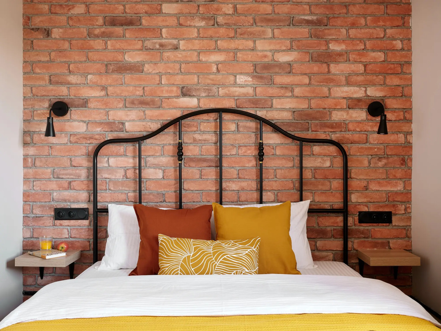 Апартаменты Yellow&Bricks