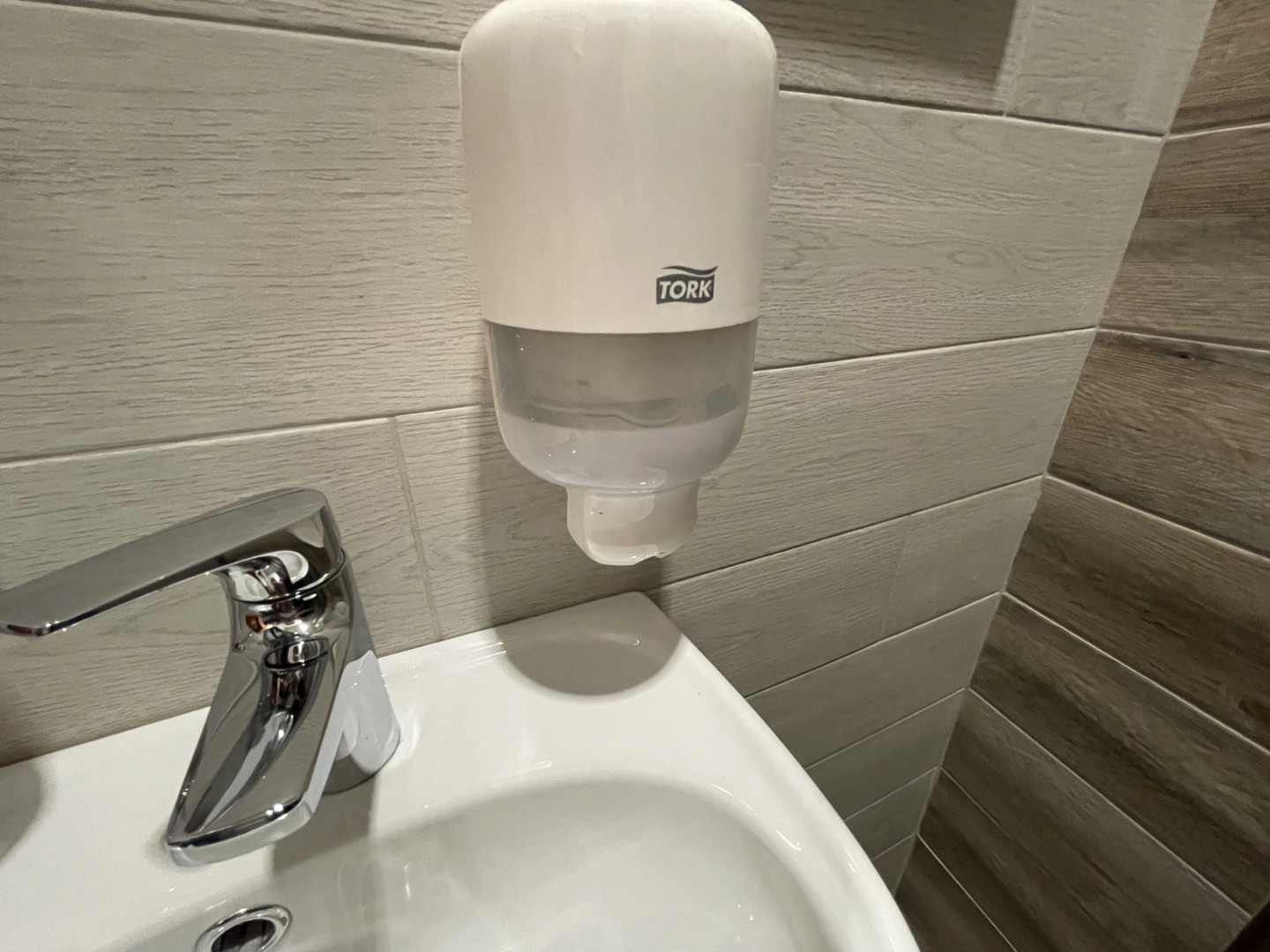 Отель Resident Loft Hotel