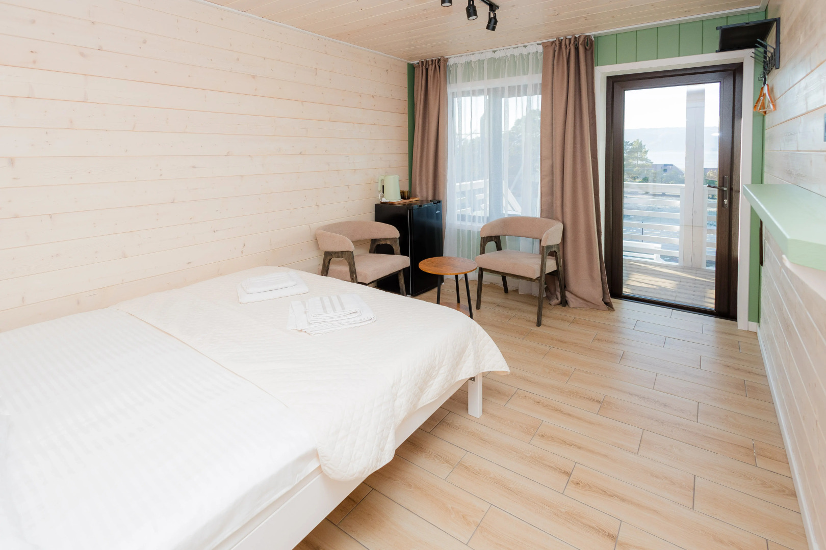 Меблированные комнаты Времена года