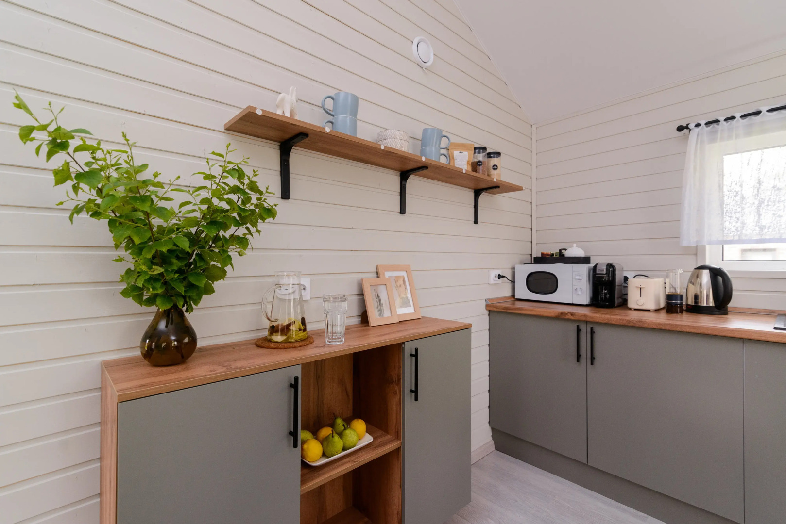 Частный дом в поселке у водохранилища