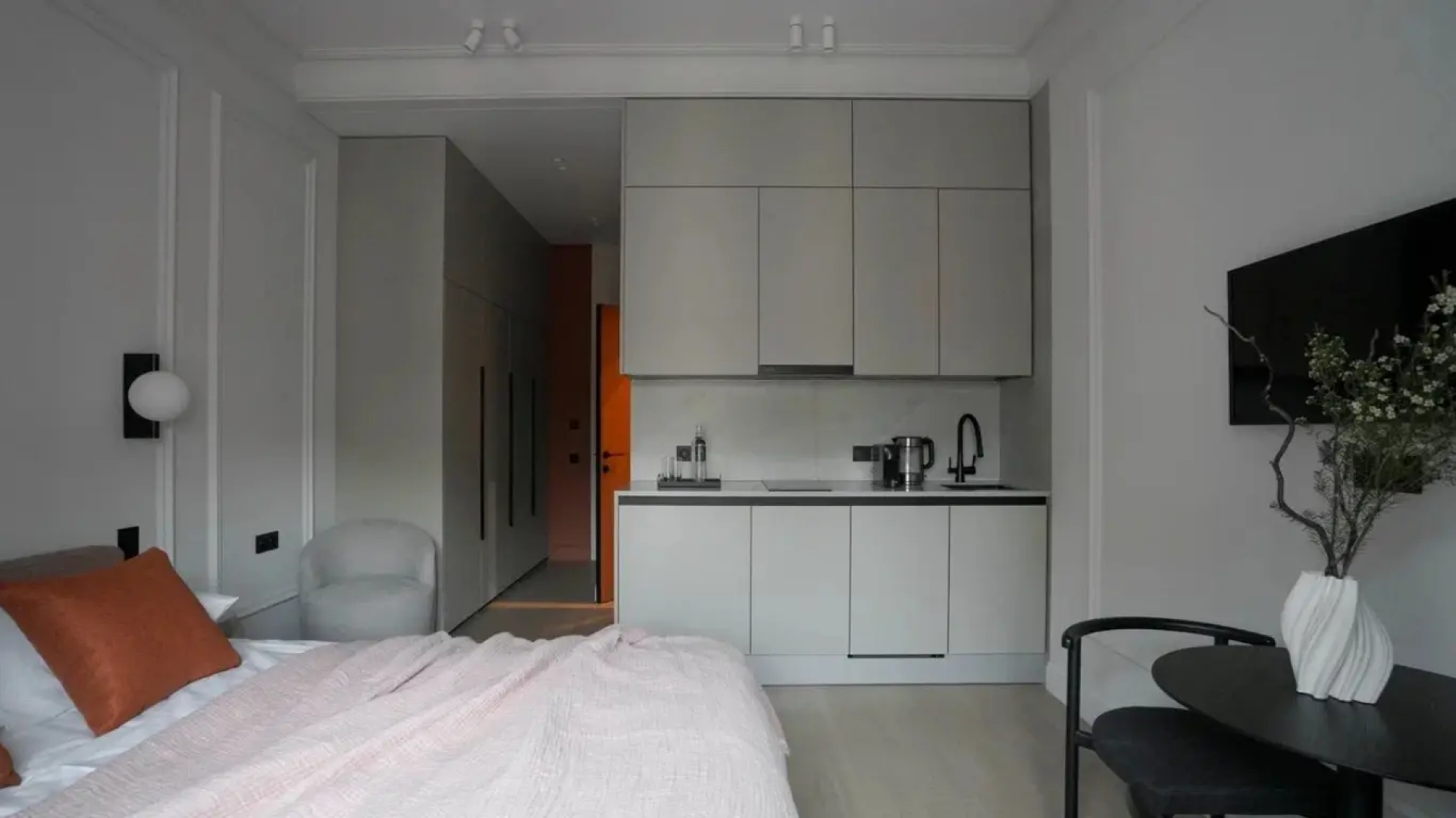 Апартаменты P.S. Apartments у Невского проспекта с видом на город