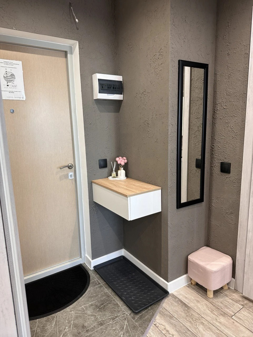 1-к. квартира на Базарной площади с видом на пруд, 30 м², 22 этаж