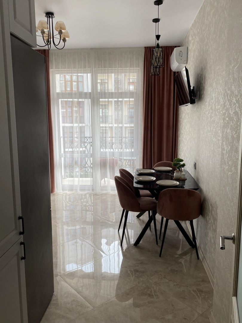 Апартаменты Бриз в ЖК Изумрудный город