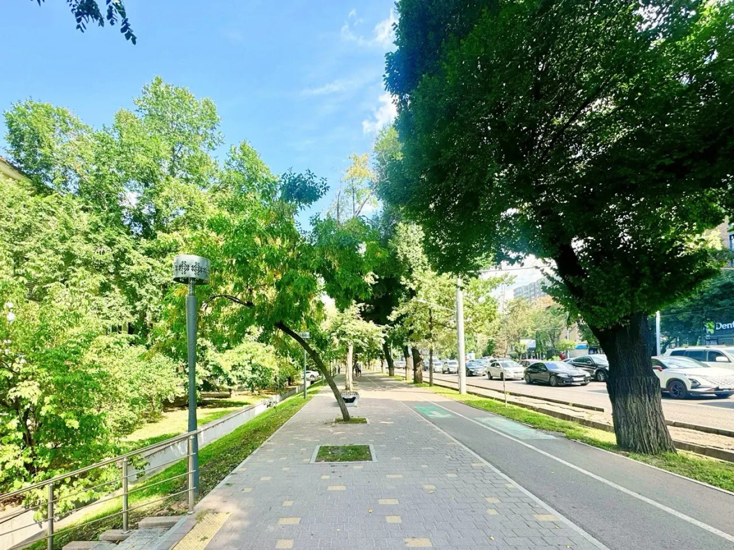 Апартаменты Open Line 2-ком Абая 77