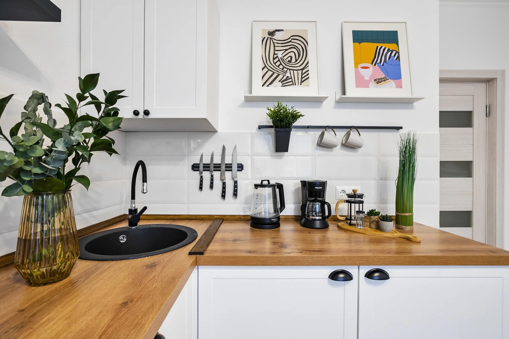 Great view 2-rooms Apartment 2 Min Walk to Raykin Plaza 2