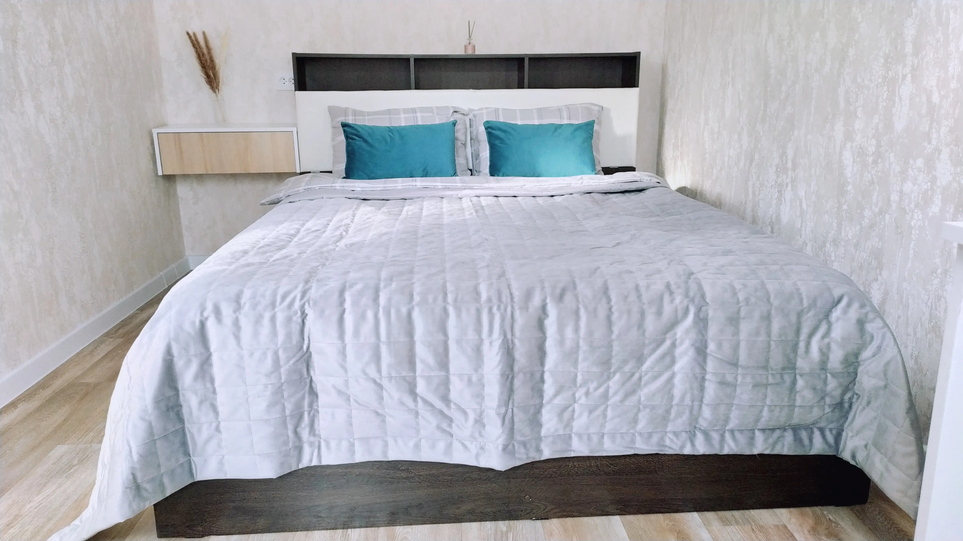 Квартира Уютная рядом с СФУ в Самом Центре Правого Берега