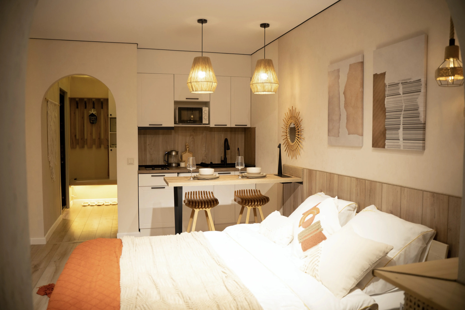 Квартира Студия с Дизайнерским Ремонтом в Центре