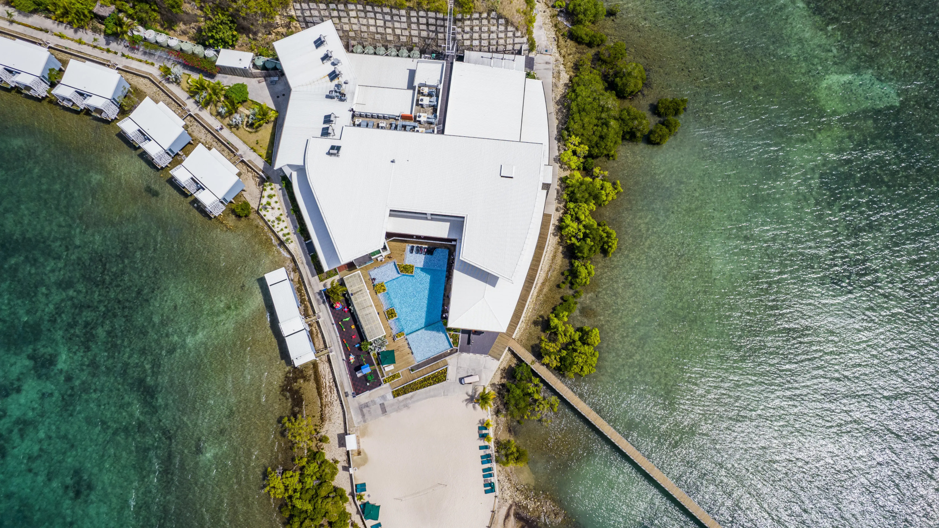Курортный отель Loloata Island Resort