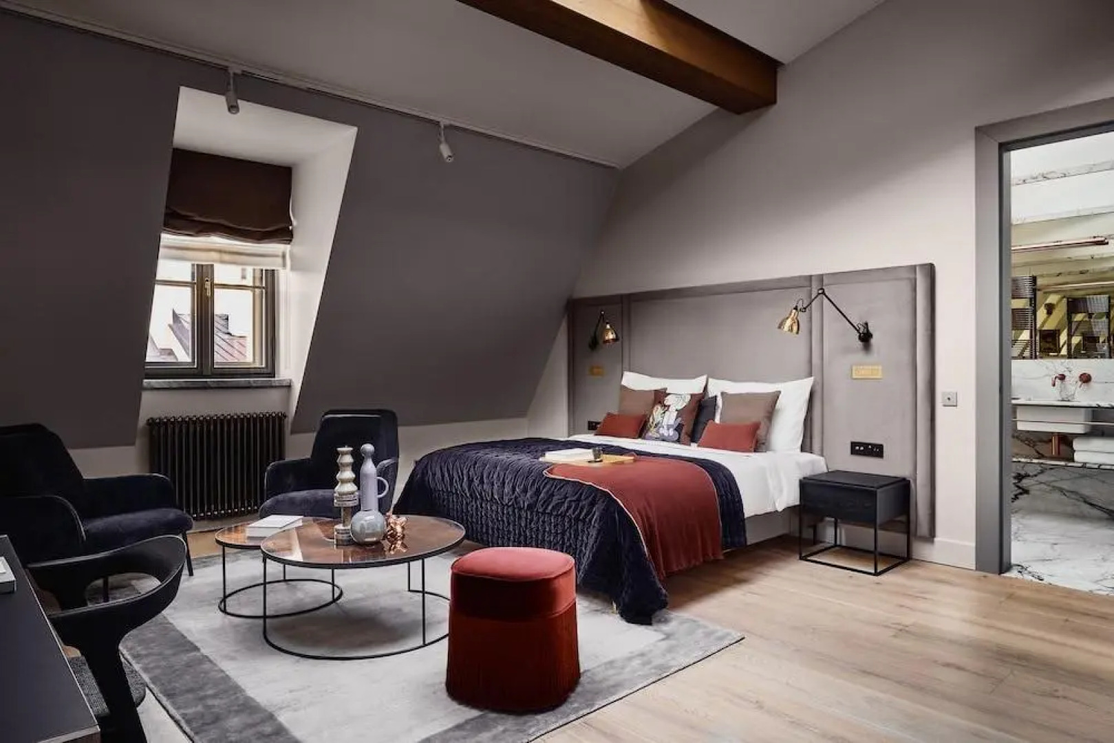 Отель H15 Luxury Palace