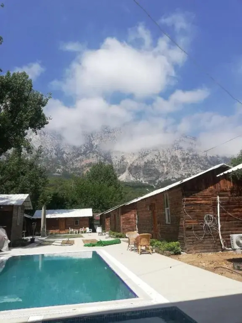 Отель Lime Tree Houses