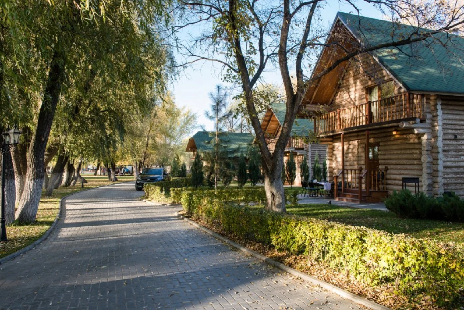 Отель База Островок