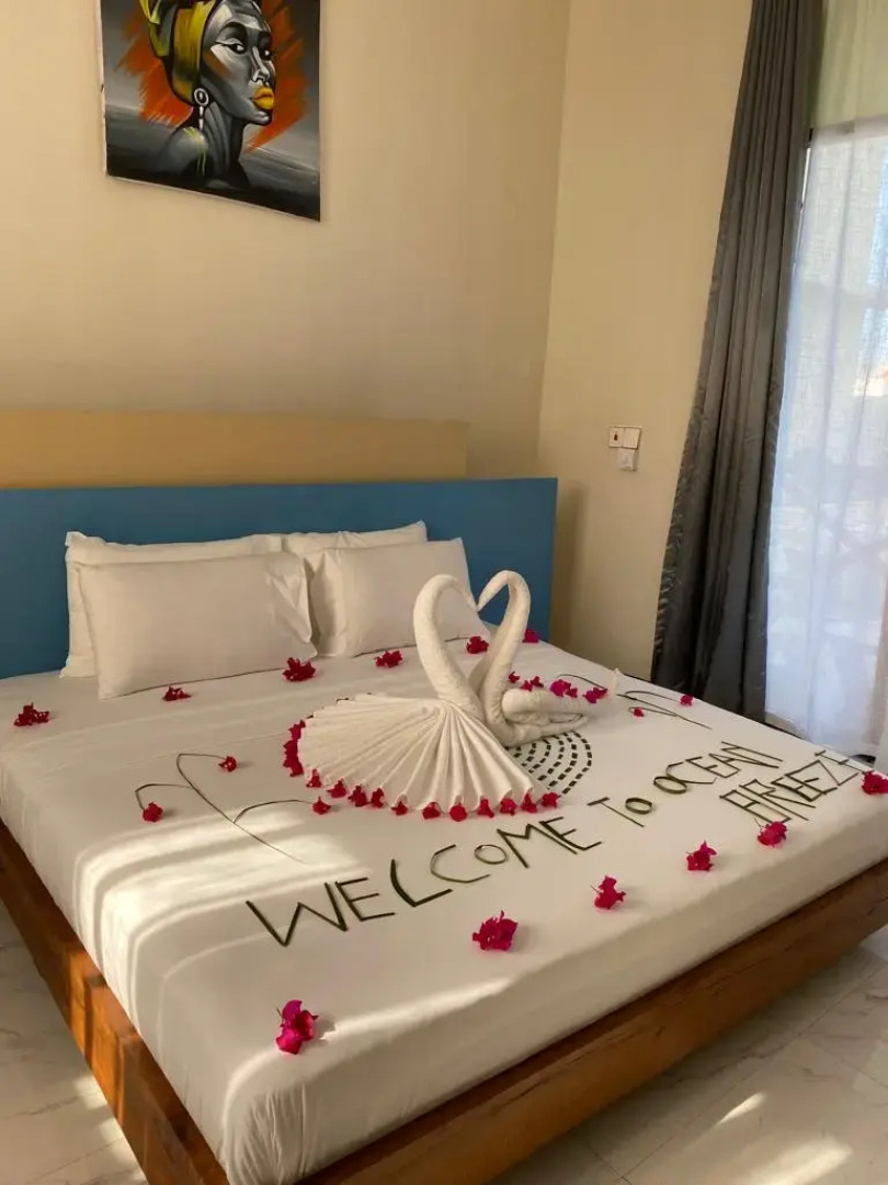 Отель Ocean Breeze