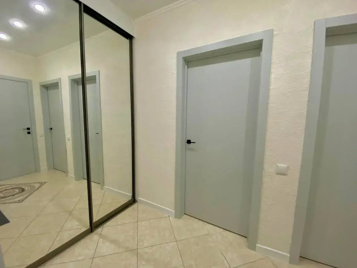 Апартаменты на Баумана 1