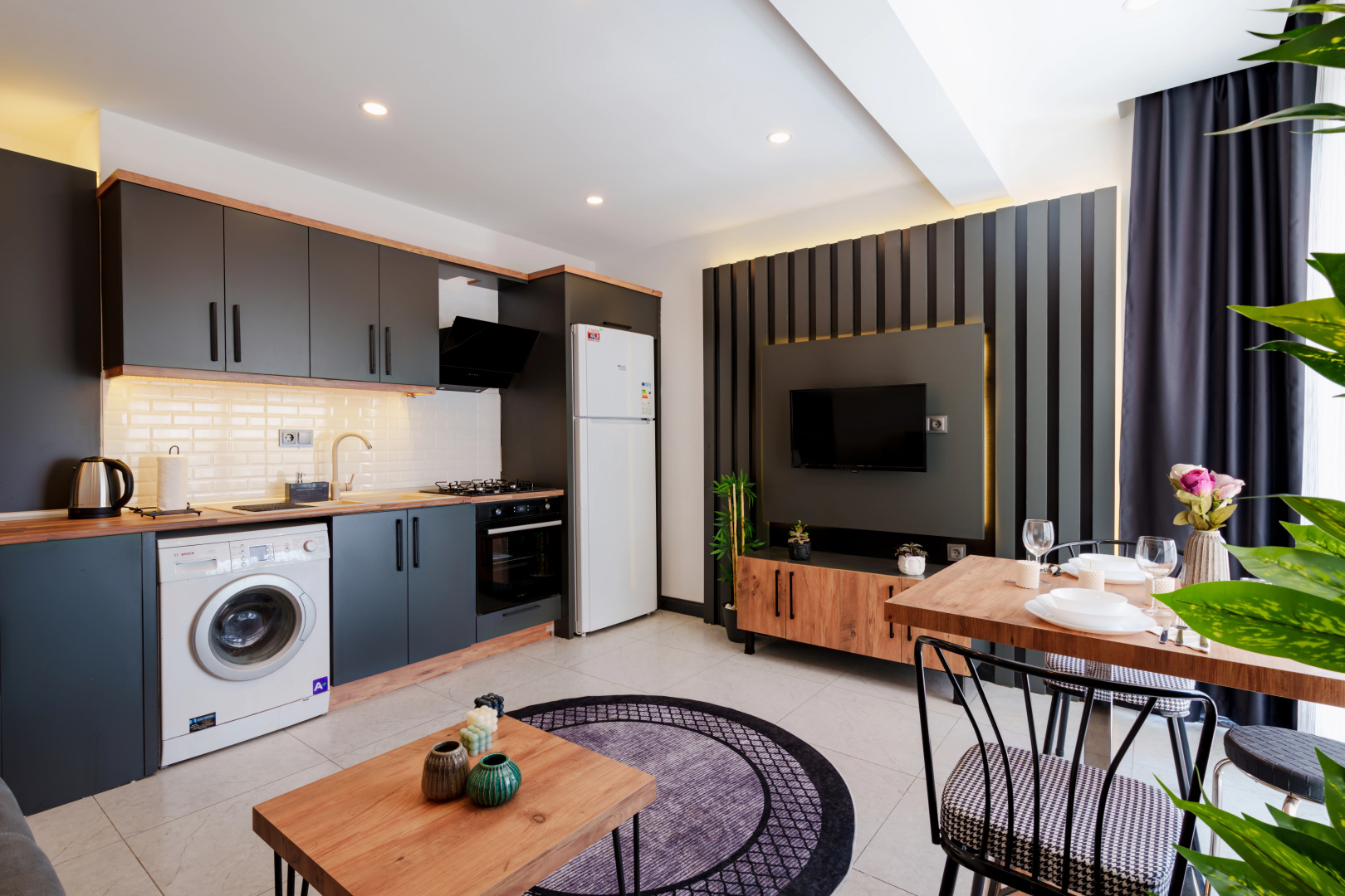 Отель Mrt Suites Lara