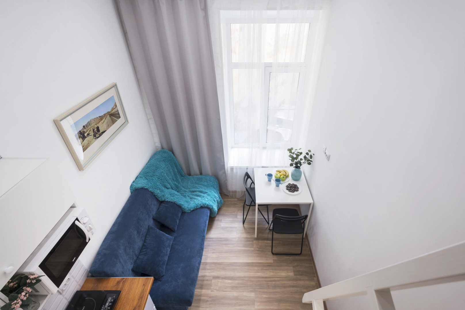 Апартаменты Двухуровневая студия в центре #4