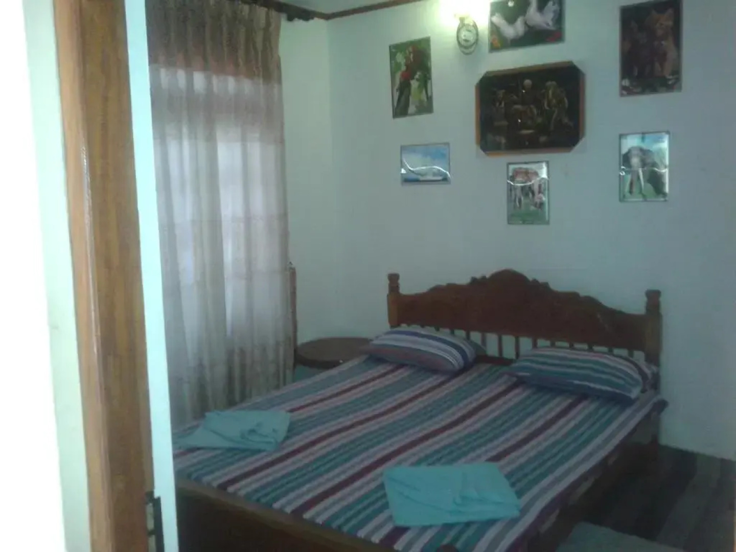 Отель The Lake Breeze